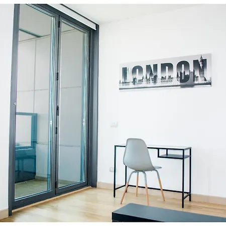 Eurosky Twelve Apartment